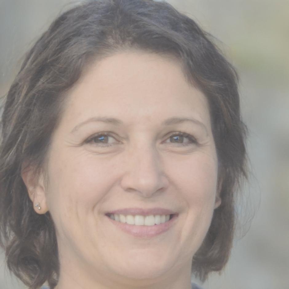 Professional headshot of instructor Sienna Blackwood